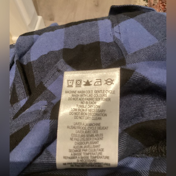 NWT Roots Flannel shirt. Size S. - Picture 5 of 5